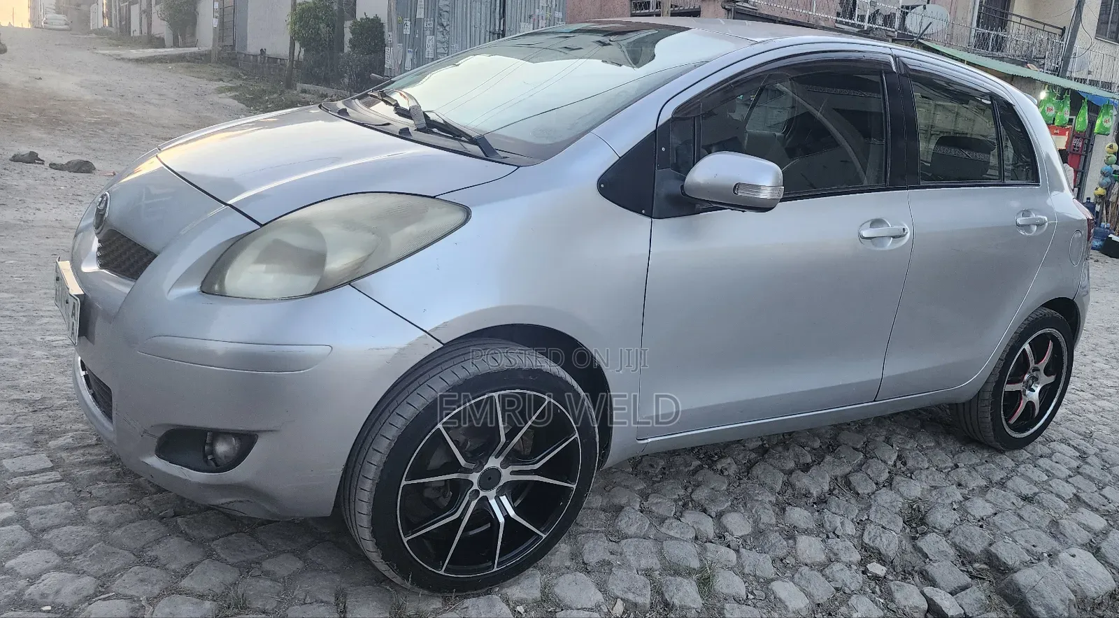 Toyota Yaris 2010 Silver