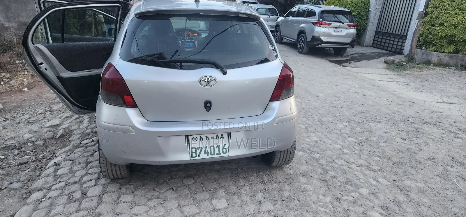 Toyota Yaris 2010 Silver