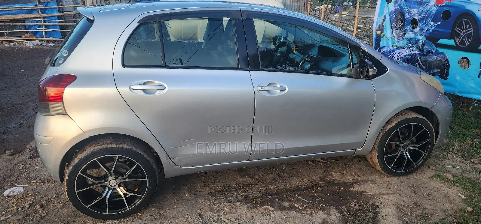 Toyota Yaris 2010 Silver