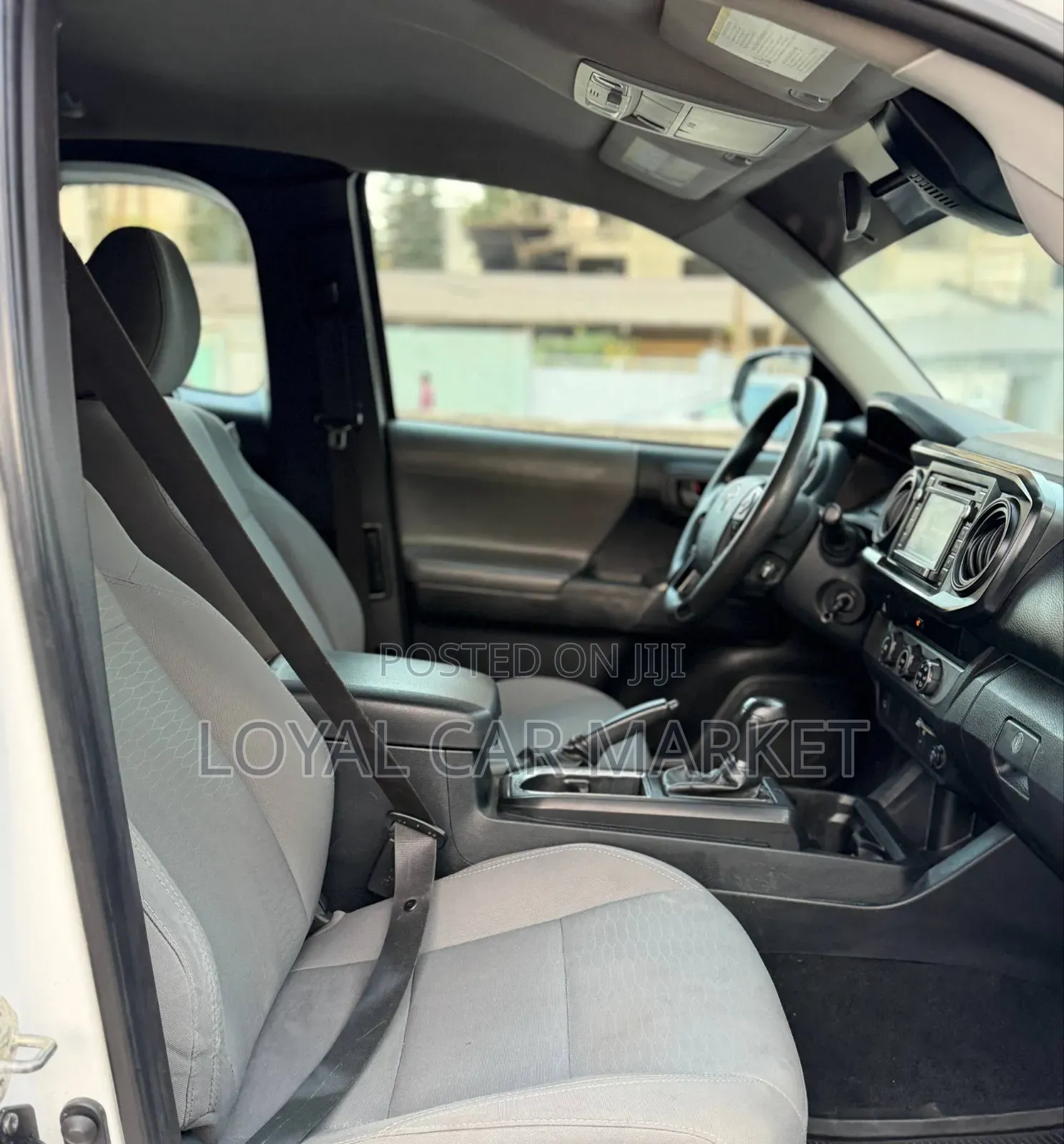 Toyota Tacoma 2018 White