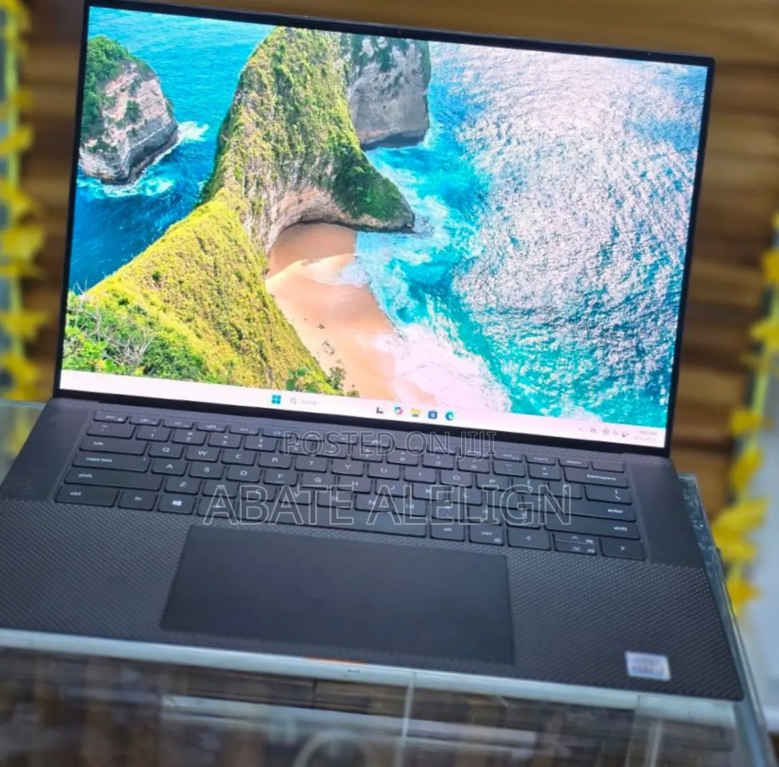 New Laptop Dell XPS 15 16GB Intel Core I7 SSD 512GB