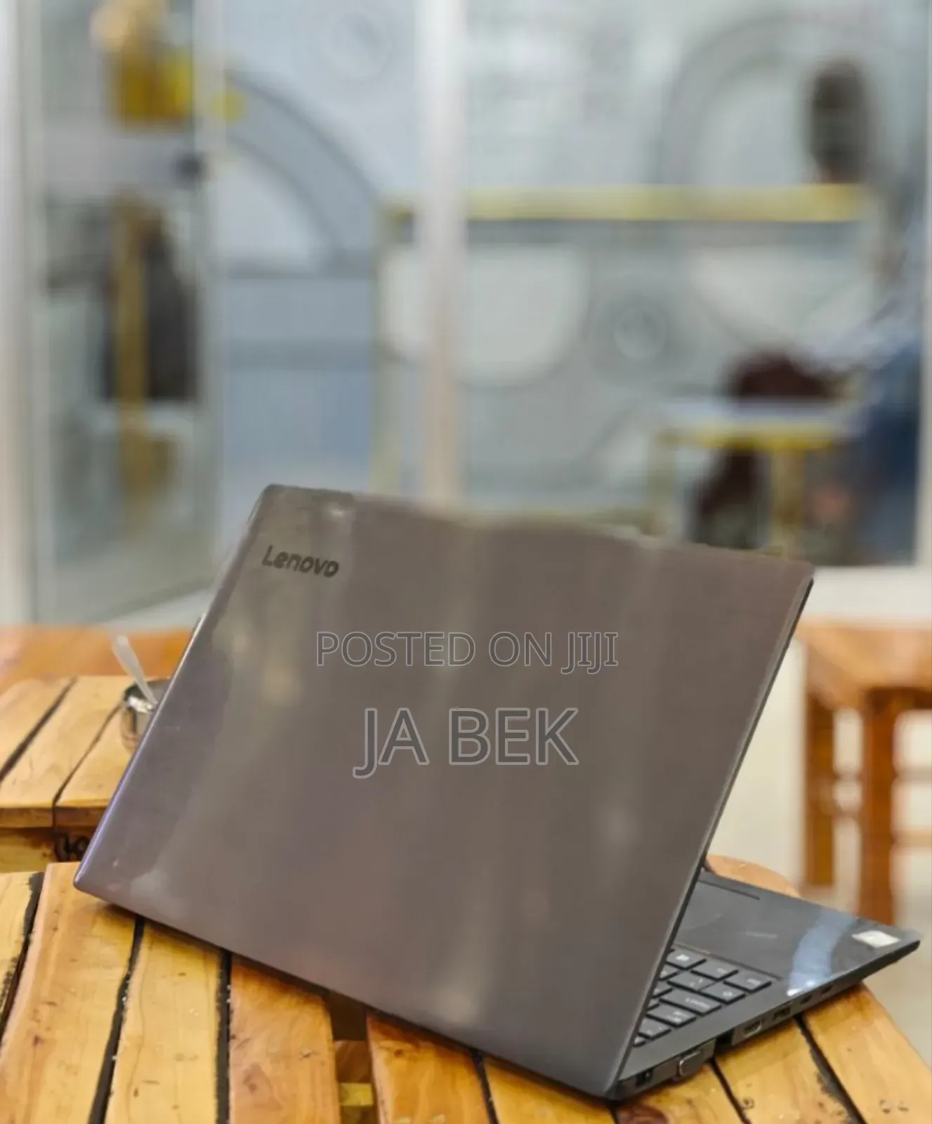 New Laptop Lenovo Ideapad 3 4GB Intel Core I3 HDD 1T