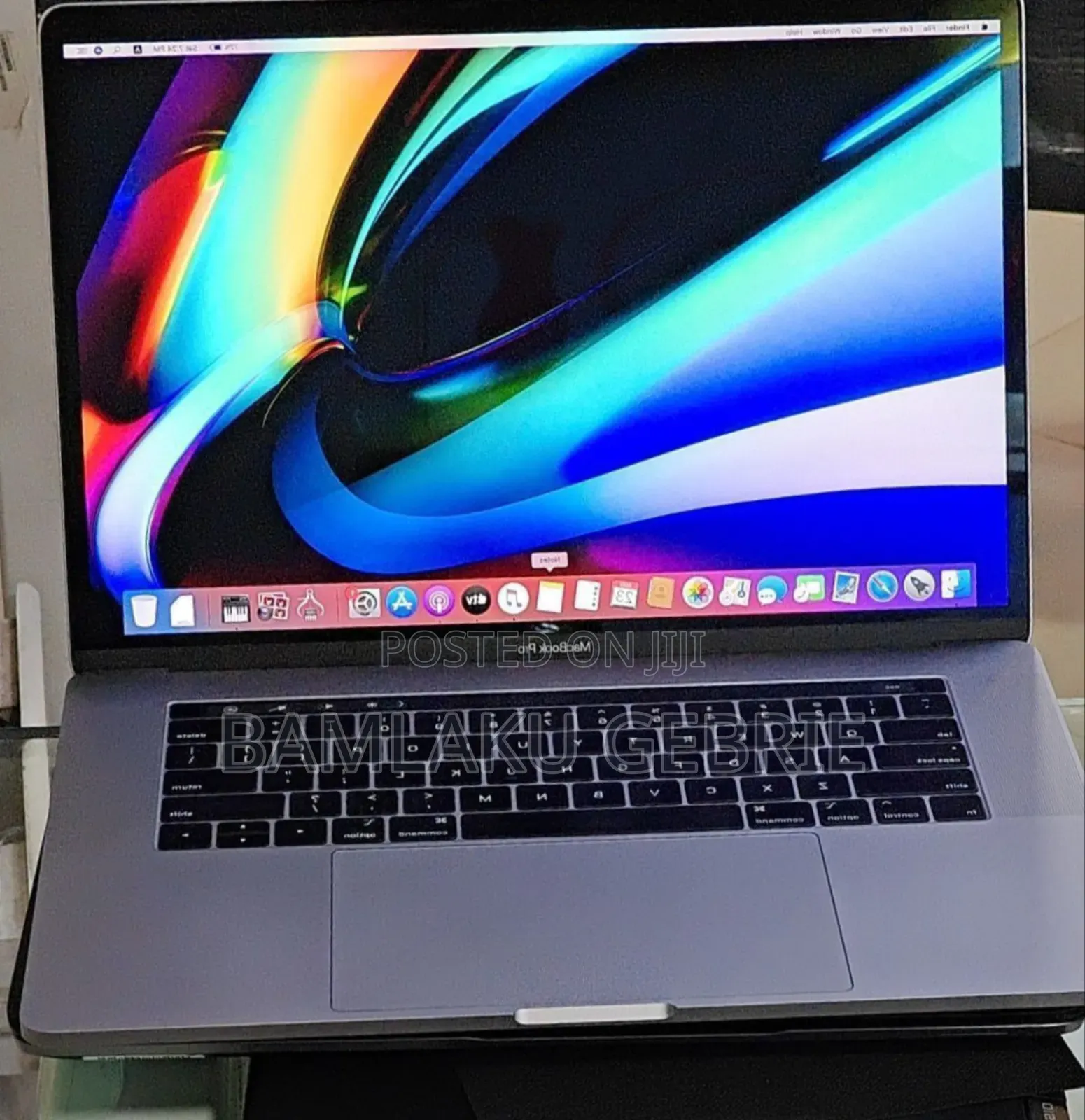 New Laptop Apple MacBook Pro 2019 32GB Intel Core I9 SSD 512GB