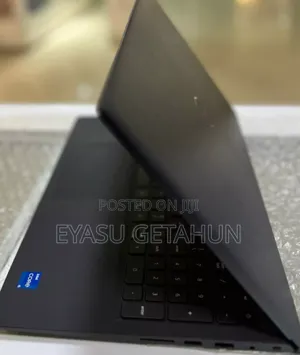 New Laptop Dell Vostro 3520 16GB Intel Core I5 SSD 512GB