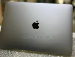 New Laptop Apple MacBook Pro M1 8GB Apple M1 Pro SSD 256GB