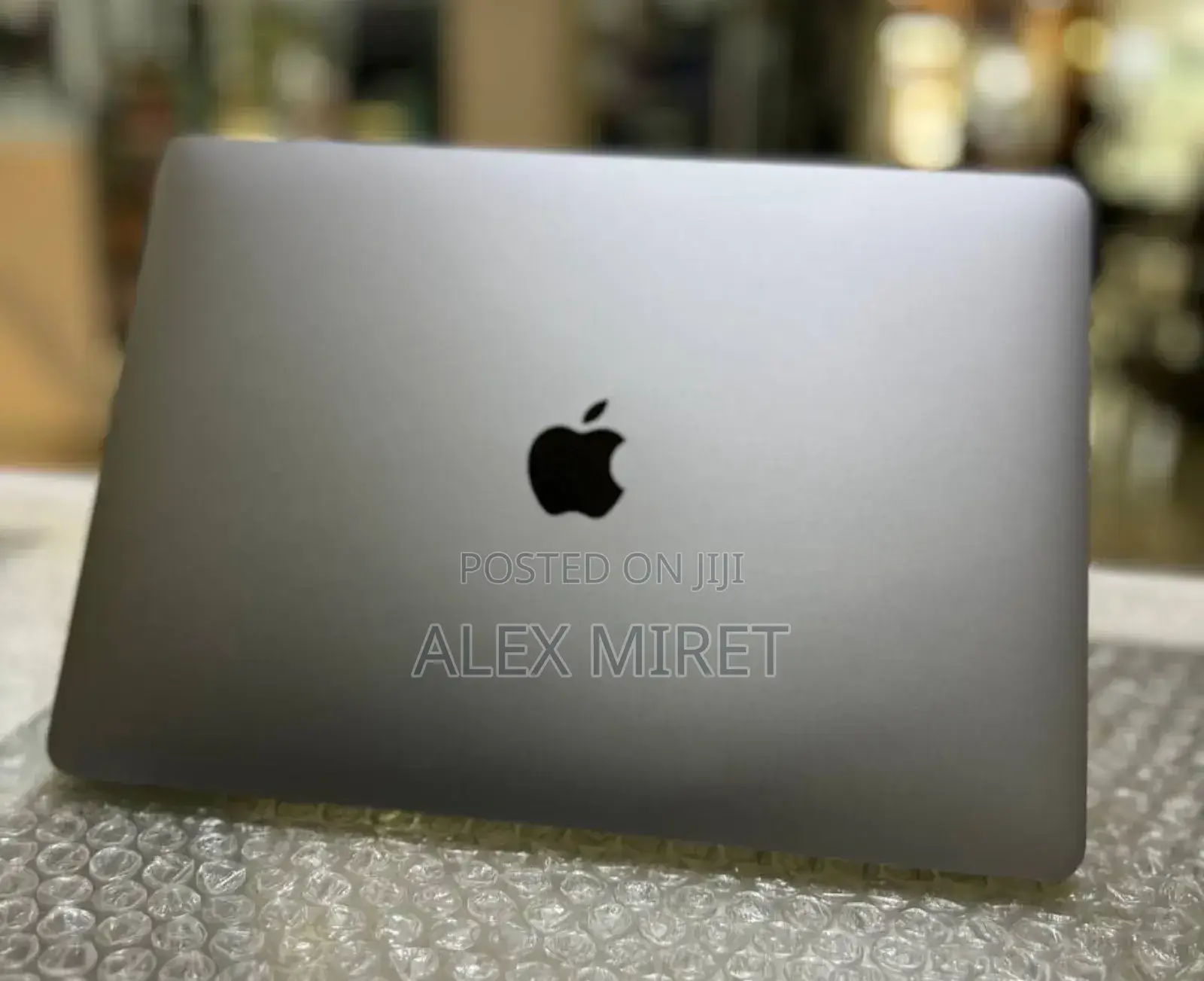 New Laptop Apple MacBook Pro M1 8GB Apple M1 Pro SSD 256GB