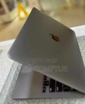 New Laptop Apple MacBook Air 2020 M1 8GB Apple M1 Max SSD 256GB