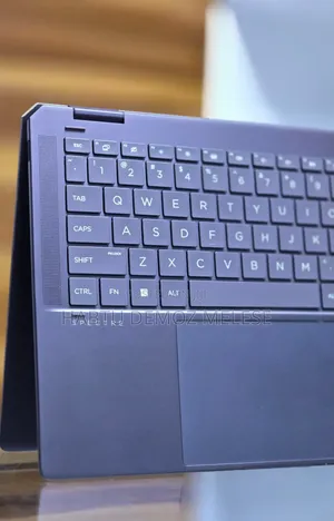 Photo - New Laptop HP EliteBook 840 16GB Intel Core I7 SSD 512GB