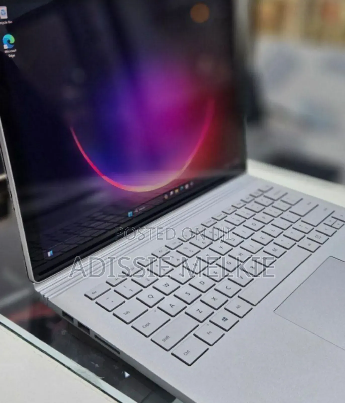 New Laptop Microsoft Surface Book 3 16GB Intel Core I7 SSD 256GB