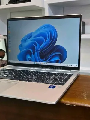 New Laptop HP EliteBook 850 G8 16GB Intel Core I7 SSD 512GB