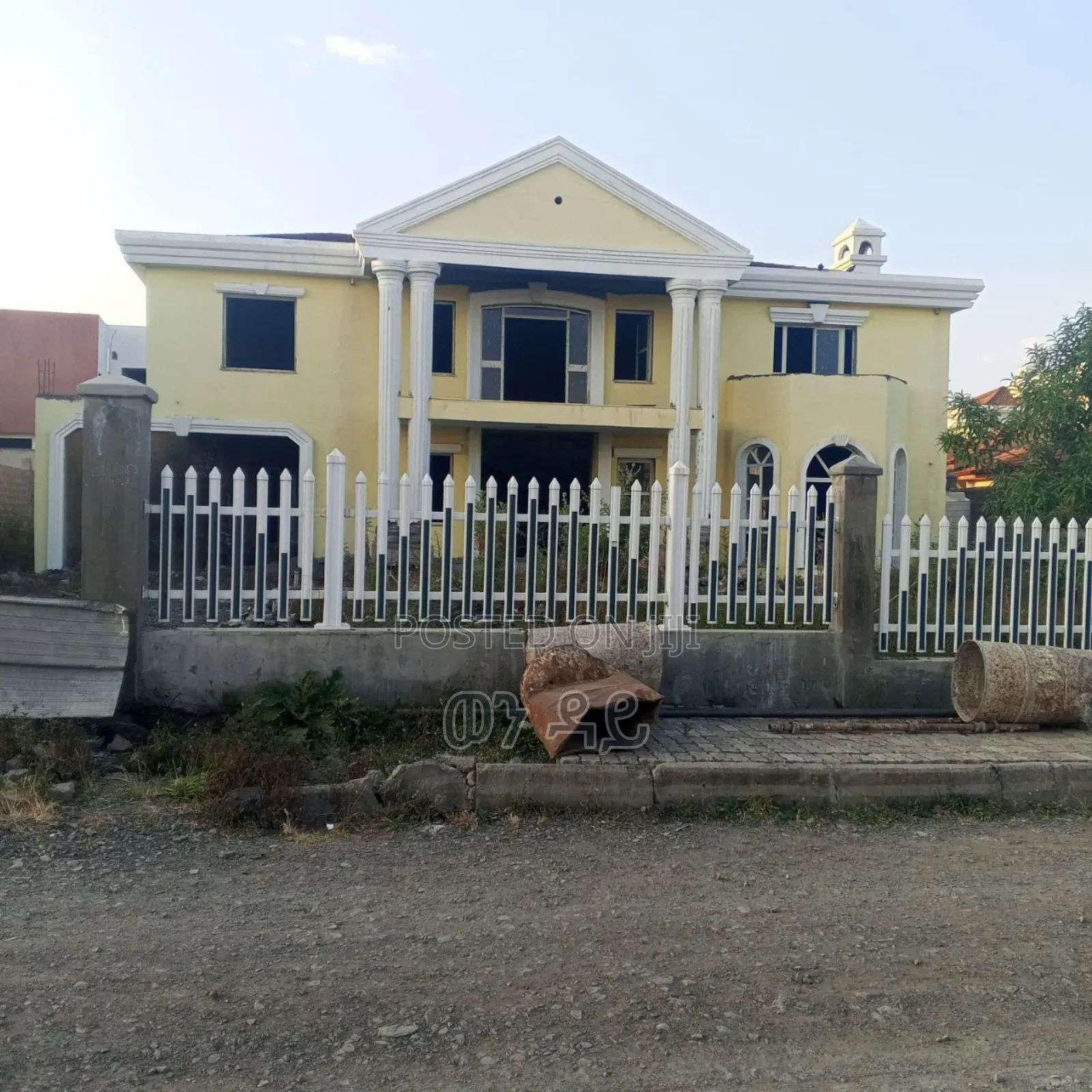 5bdrm House in Bole for sale