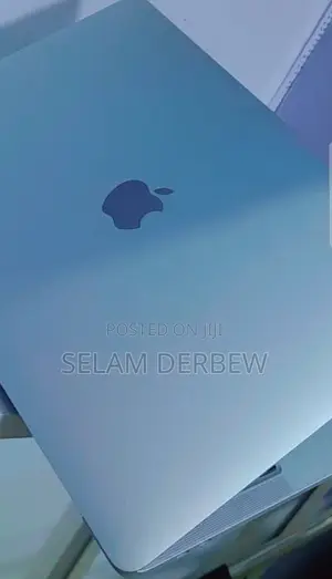 New Laptop Apple MacBook Pro 2022 M2 8GB Apple M2 SSD 256GB