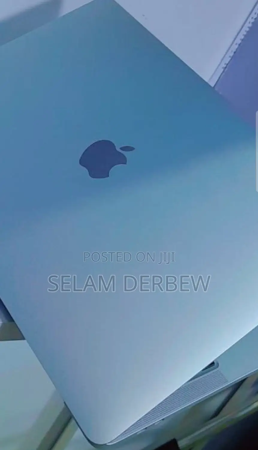 New Laptop Apple MacBook Pro 2022 M2 8GB Apple M2 SSD 256GB