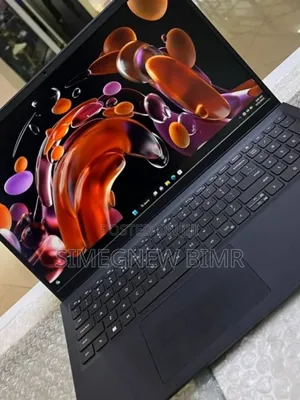 New Laptop Dell Vostro 3520 16GB Intel Core I5 SSD 512GB