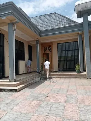 4bdrm Villa in Bole for sale