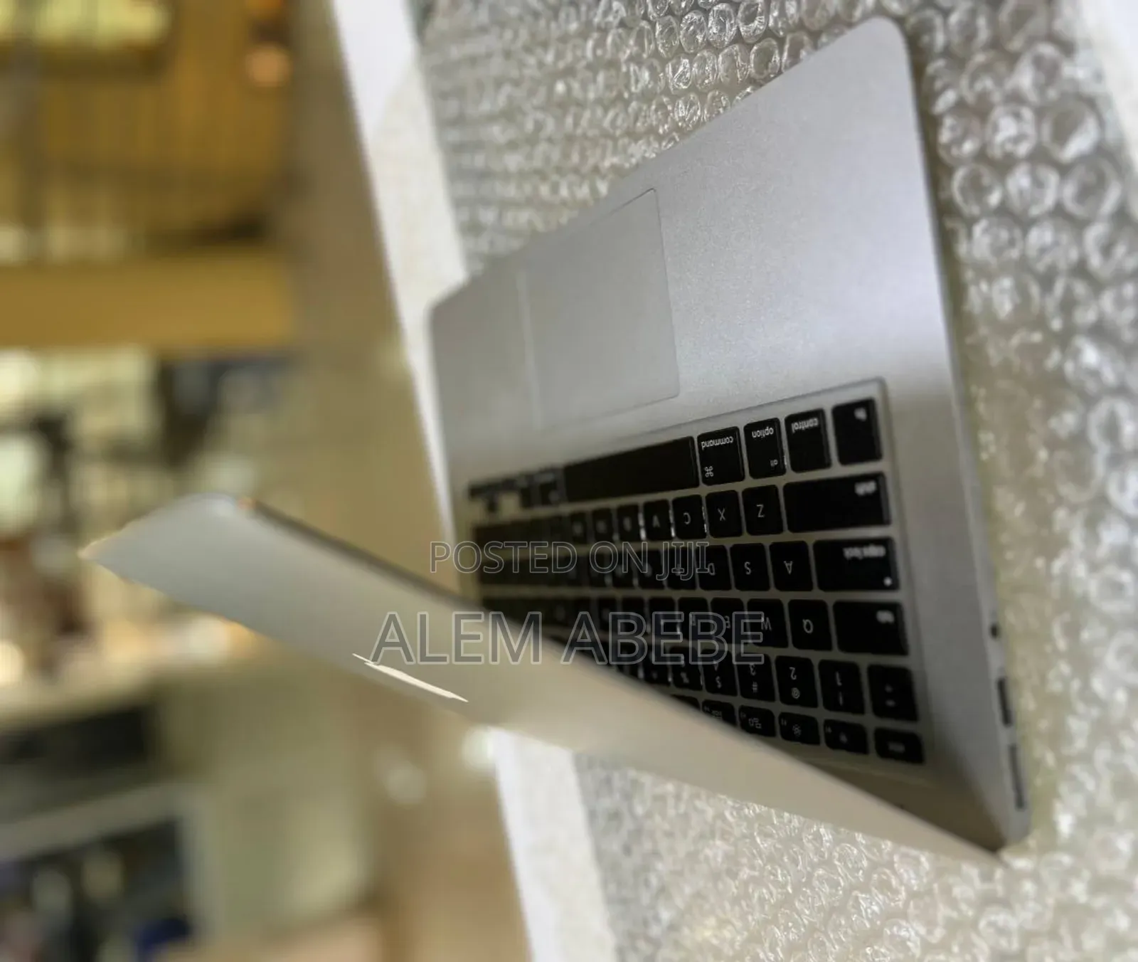 New Laptop Apple MacBook Air 2014 4GB Intel Core I5 SSD 256GB