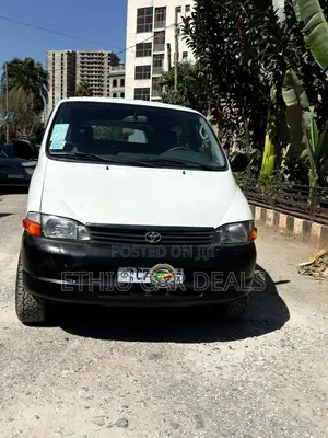 Photo - Toyota HiAce 2003 White