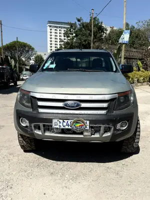 Photo - Ford Ranger Wildtrak 2012 Silver