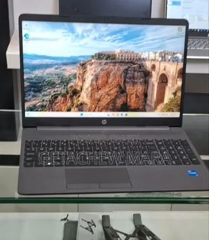 New Laptop HP Stream Notebook 8GB Intel Core I5 SSD 1T