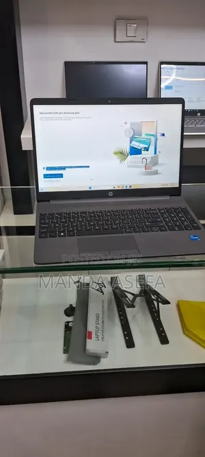 New Laptop HP Stream Notebook 8GB Intel Core I5 SSD 1T