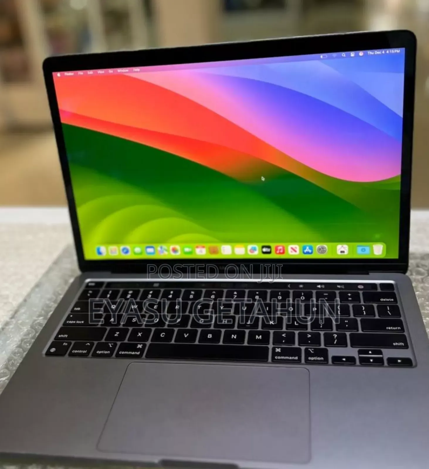 New Laptop Apple MacBook Pro 2020 M1 8GB Apple M1 Pro SSD 256GB