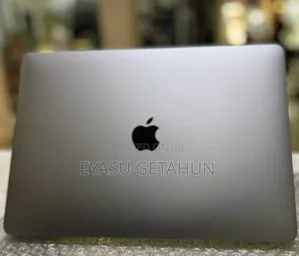 New Laptop Apple MacBook Pro 2020 M1 8GB Apple M1 Pro SSD 256GB