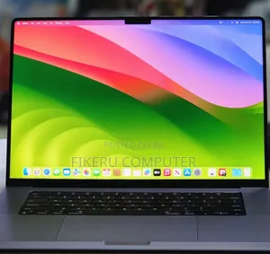 Photo - New Laptop Apple MacBook Pro M1 32GB Apple M1 Max SSD 512GB