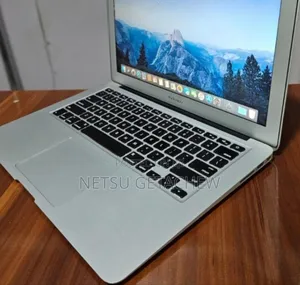 New Laptop Apple MacBook Air 2017 8GB Intel Core I5 SSD 128GB