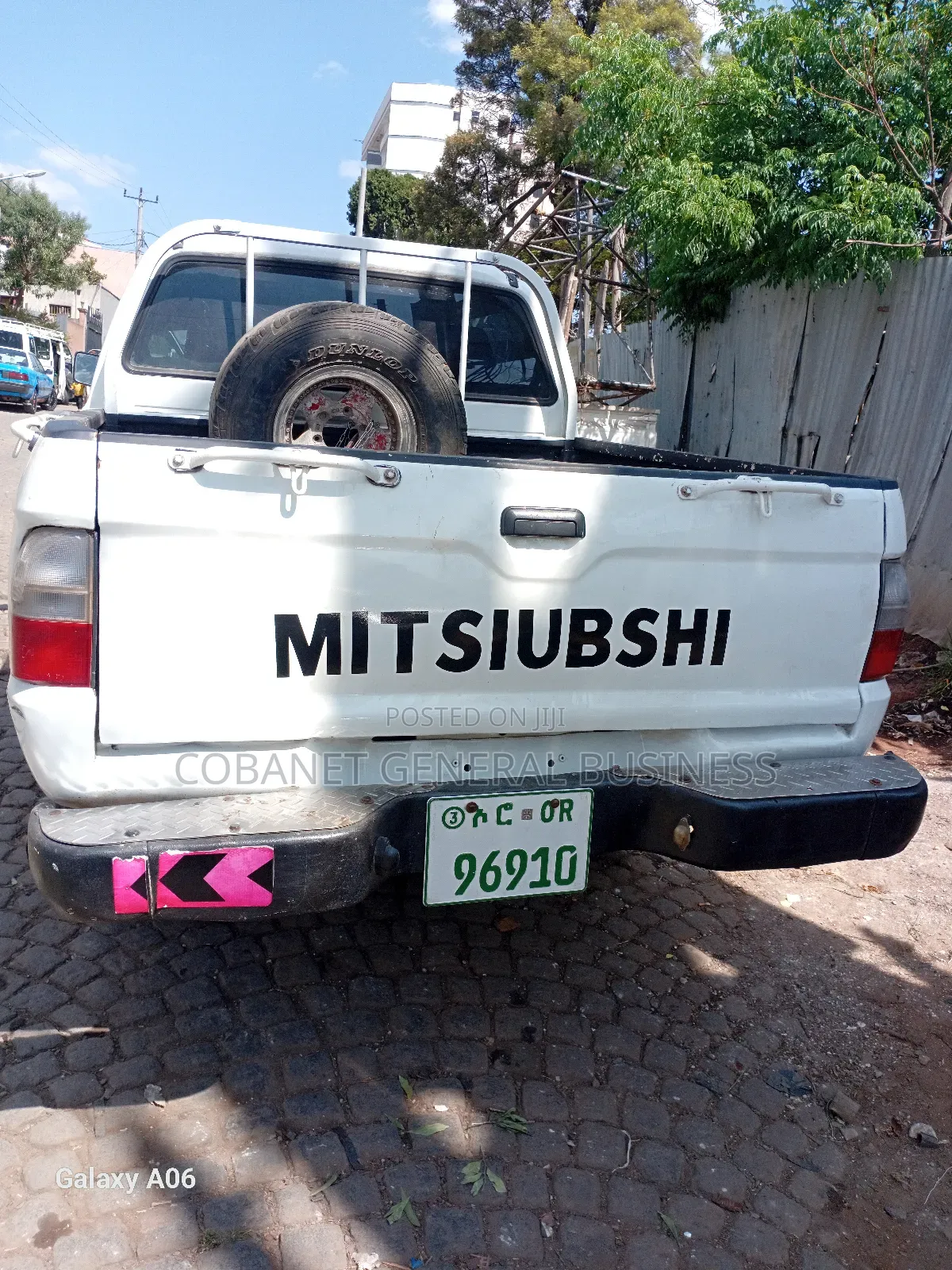 Mitsubishi L200 2002 White