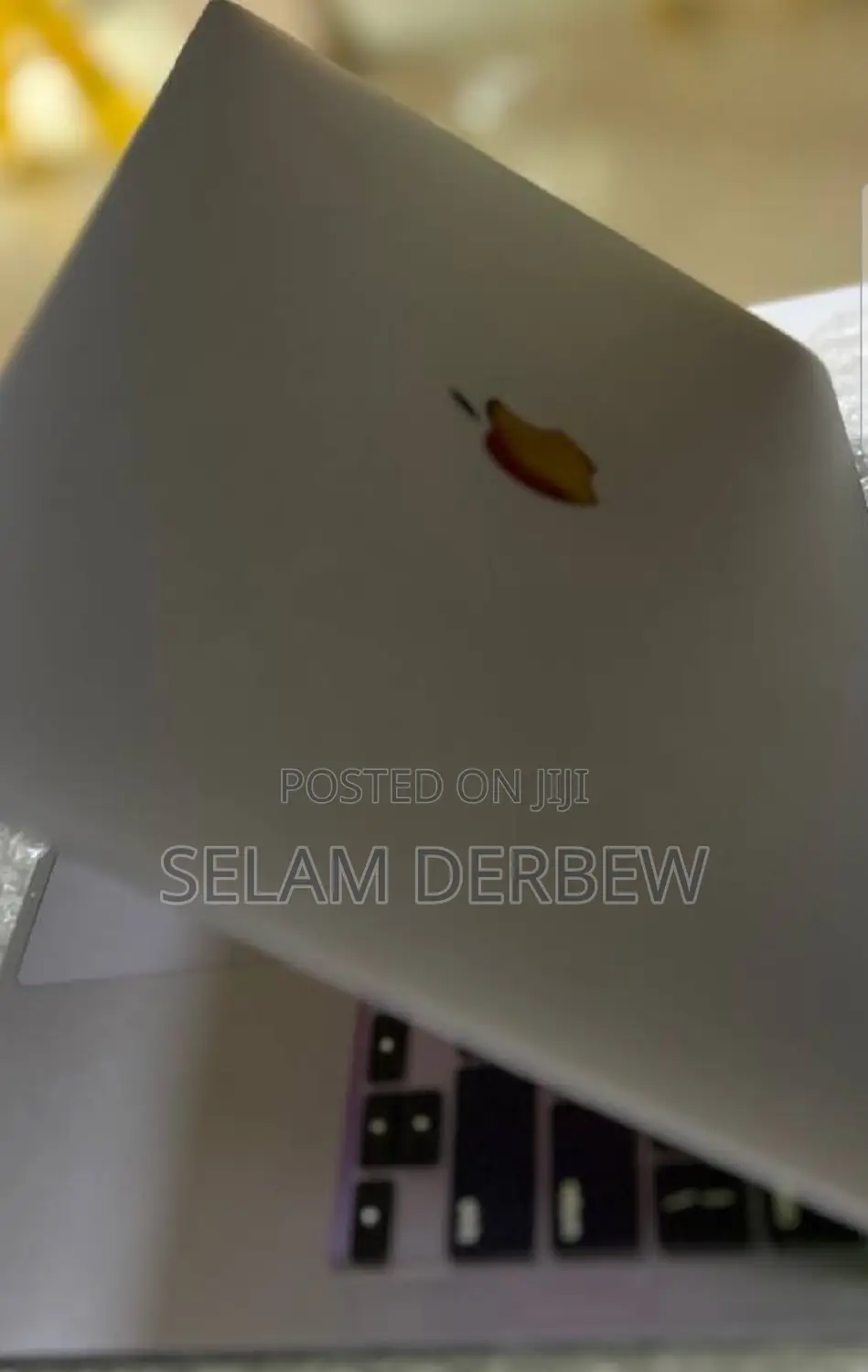 New Laptop Apple MacBook Pro M1 8GB Apple M1 SSD 256GB