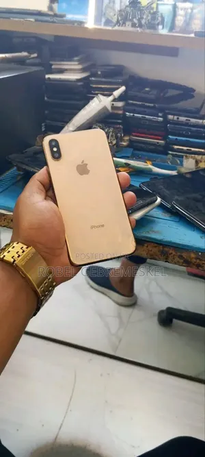 Apple iPhone XS 64 GB