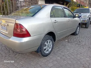 Toyota Corolla 2004 Gold