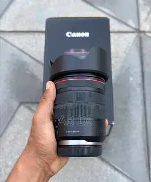 Canon Rf Lens 24-105mm Red Ring Brand New Plus Two Uv Filter
