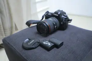 Photo - Canon 5d Mark 4