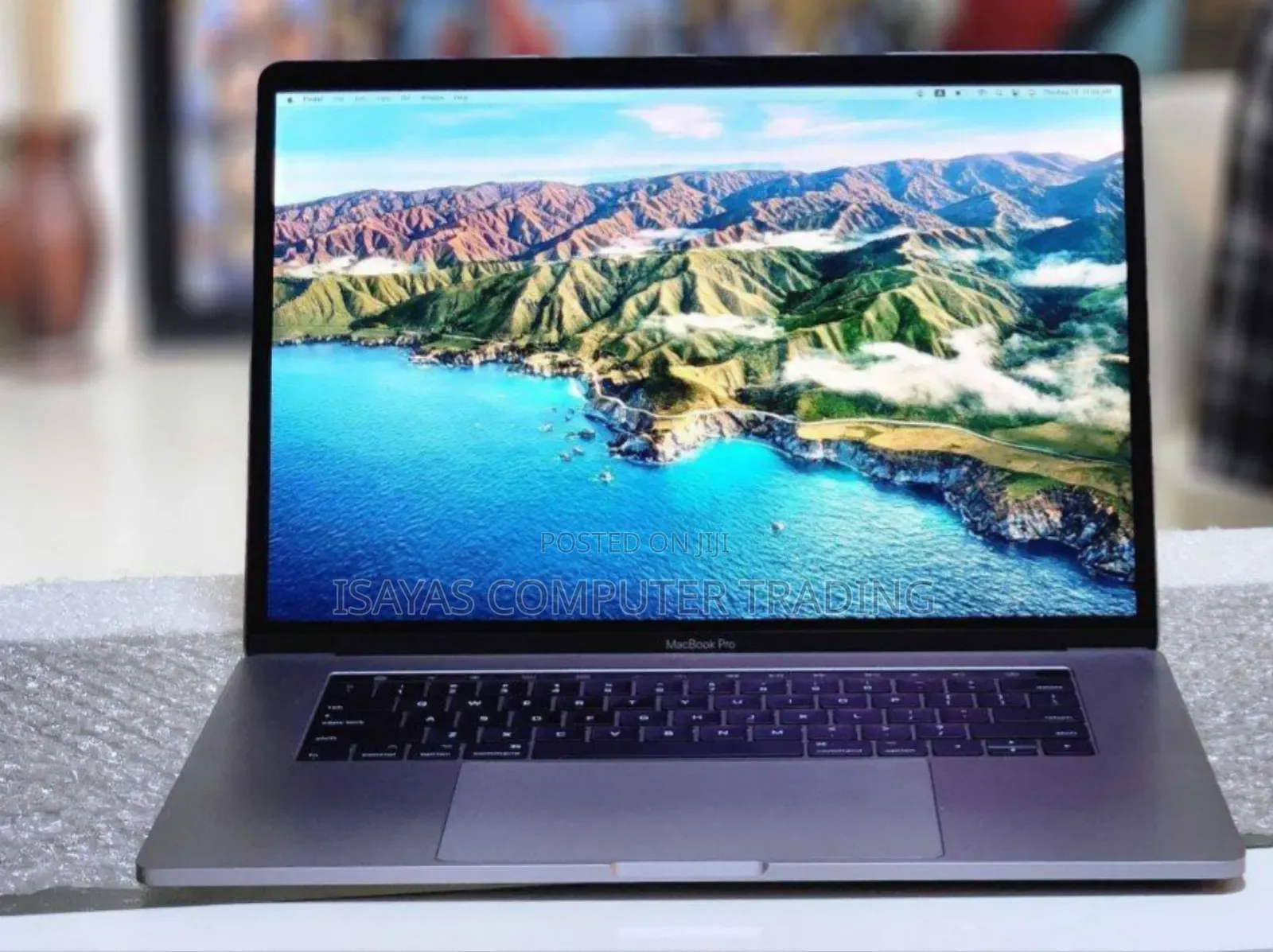 New Laptop Apple MacBook Pro 2017 16GB Intel Core I7 SSD 512GB