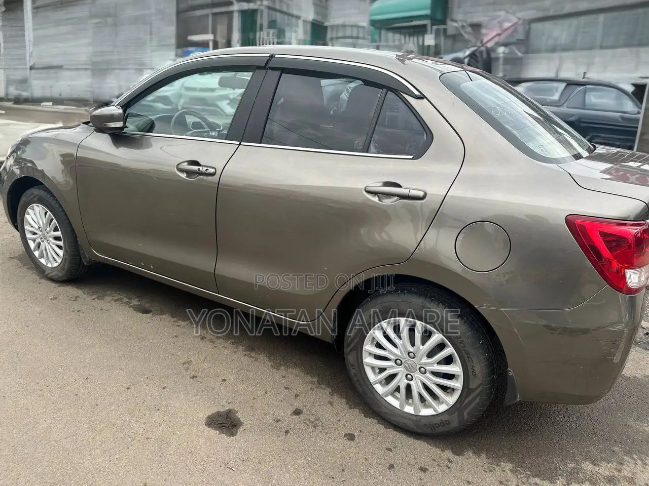Suzuki Dzire 2023 Gray