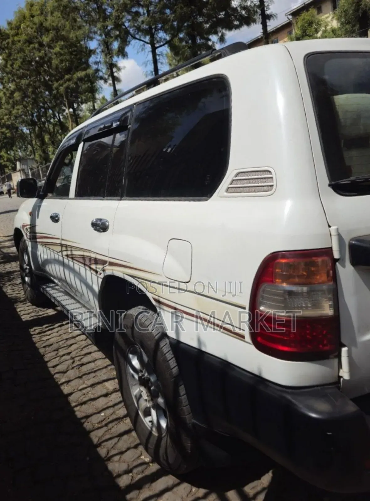 Toyota Land Cruiser 2006 White