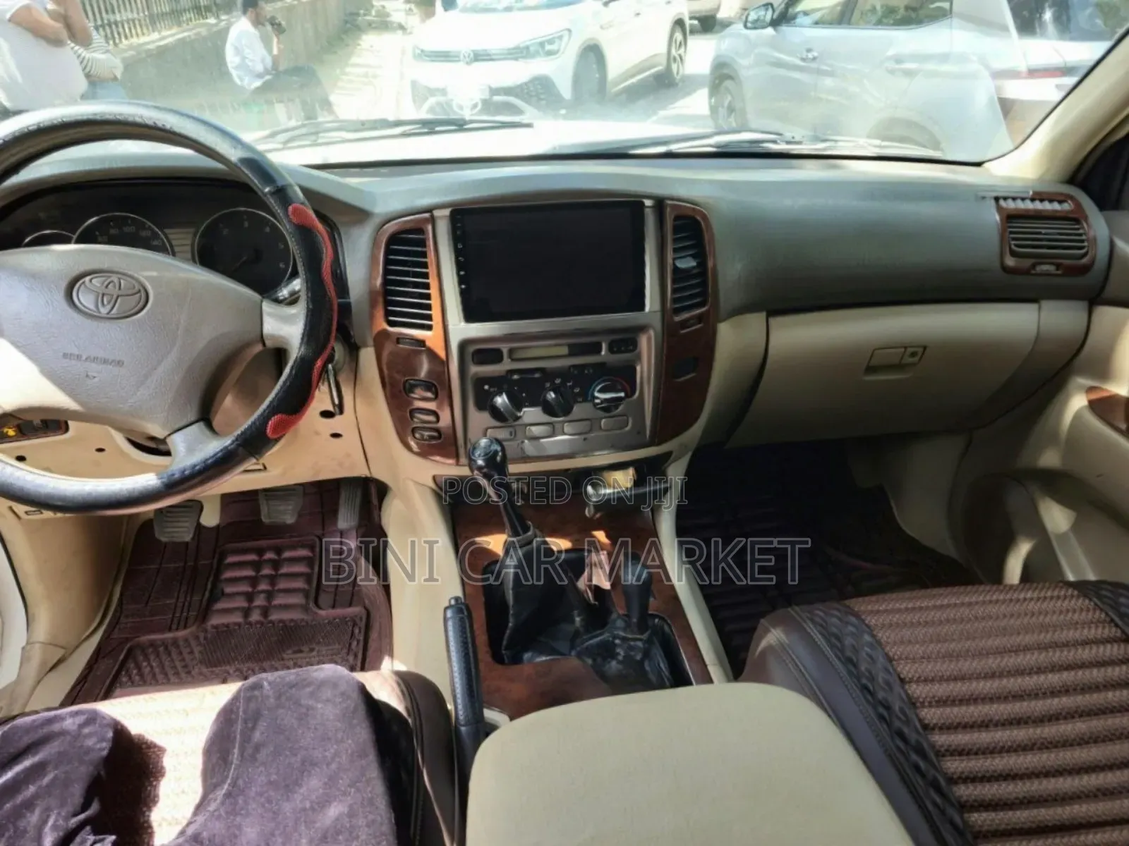 Toyota Land Cruiser 2006 White