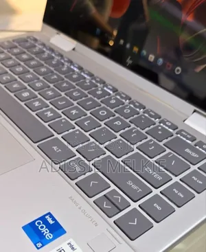 New Laptop HP Envy X360 8GB Intel Core I5 SSD 512GB