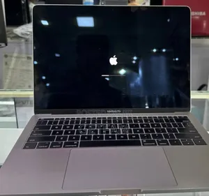 Photo - New Laptop Apple MacBook Pro 2017 8GB Intel SSD 512GB