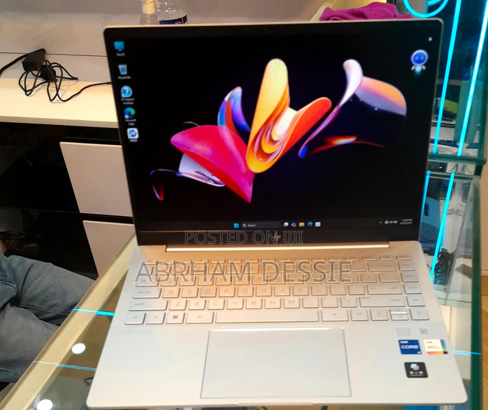 New Laptop HP 16GB Intel Core i5 SSD 1T