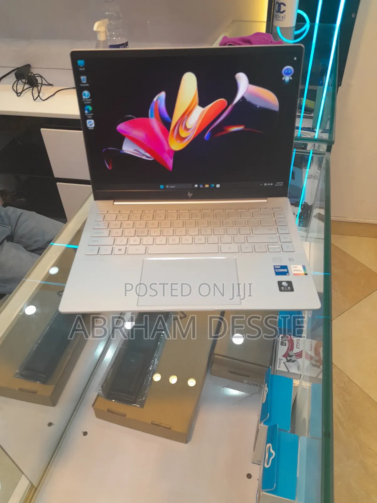 New Laptop HP 16GB Intel Core i5 SSD 1T