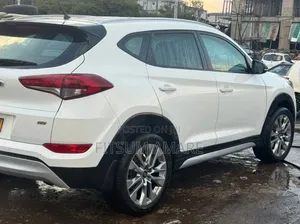 Hyundai Tucson 2018 White