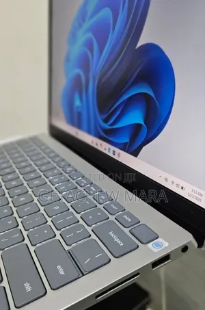 New Laptop Dell Inspiron 15 16GB Intel Core I7 SSD 512GB