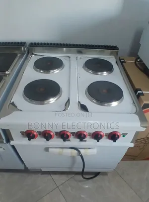 Photo - Premium Commercial Electric Range Built in Oven- 4 Burner Hot Plates