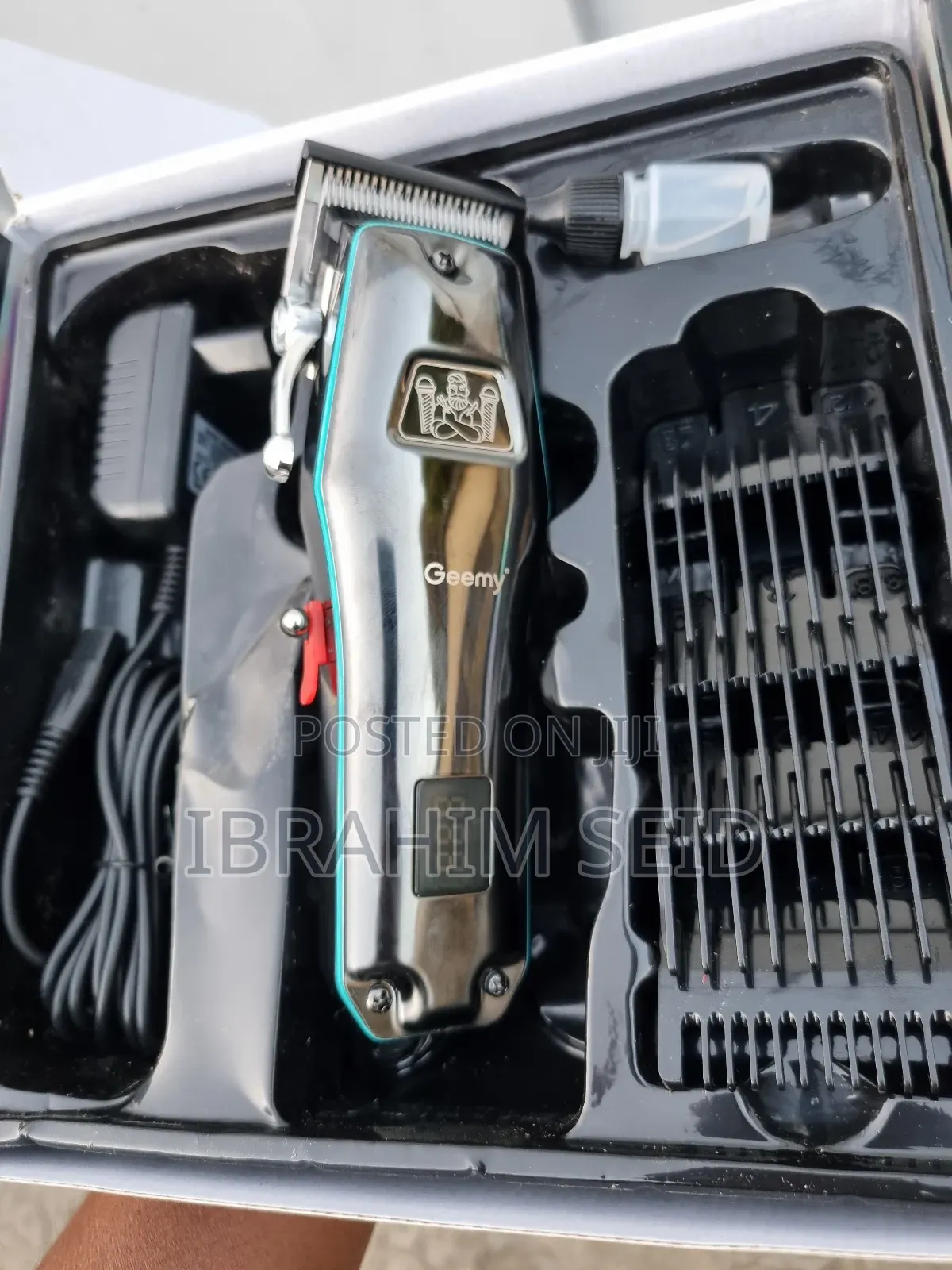 Geemy Rechargeable Hair Clipper/Trimmer.