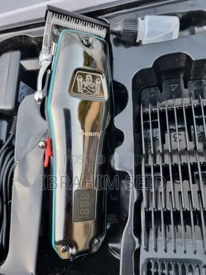 Geemy Rechargeable Hair Clipper/Trimmer.