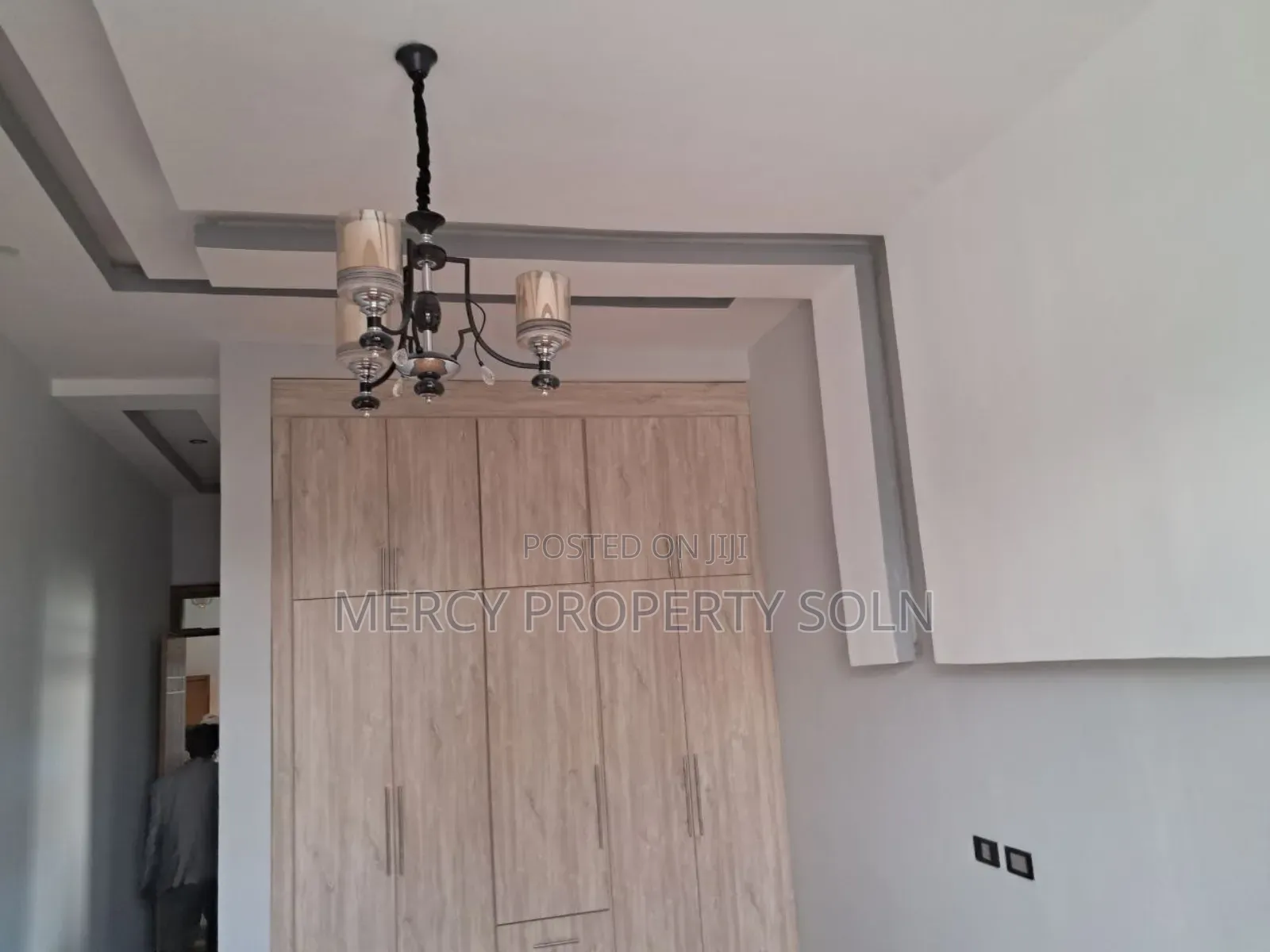 Furnished 5bdrm House in Yeka for sale