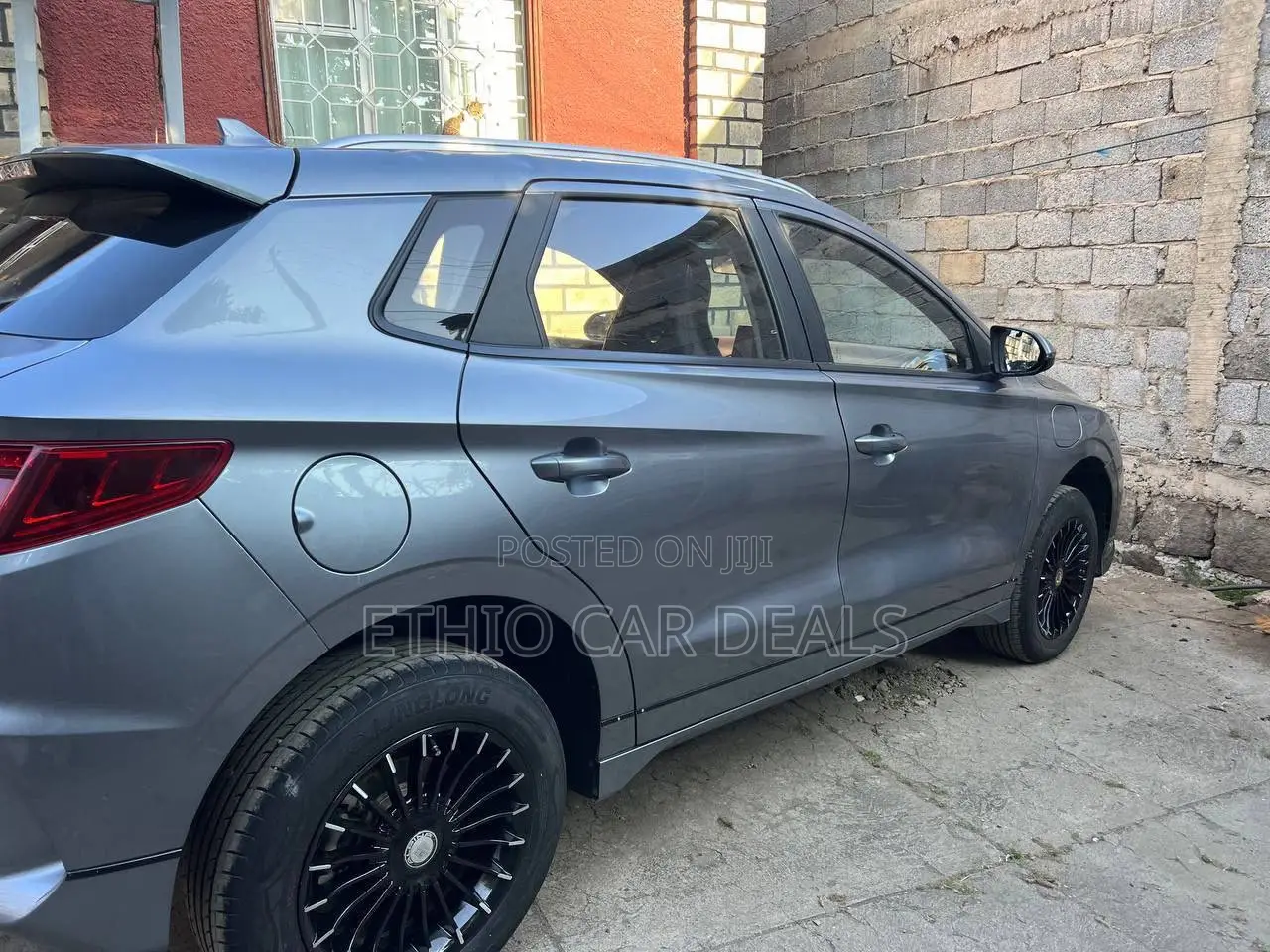 BYD E2 43 kWh 94 hp FWD 2024 Gray