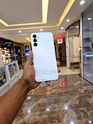 New Samsung Galaxy M42 5G 128 GB White